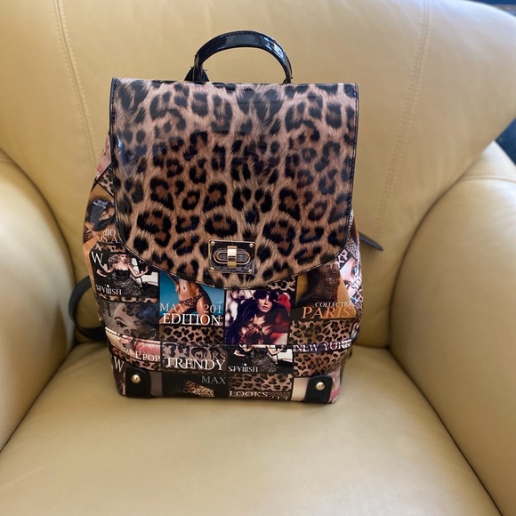 Animal print pattern leather backpack - Picture 3 of 8